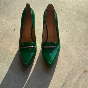 Emerald Green Low Heel Pumps with Pointed Toe